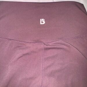 Buff Bunny capri leggings